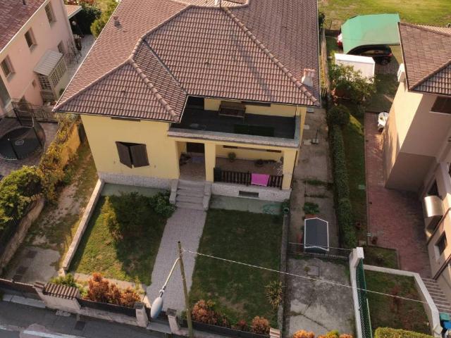Villa in vendita a Brescia BS