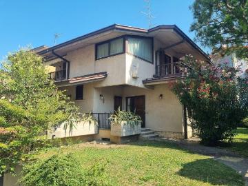 Villa in vendita a Brescia BS