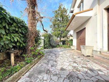 Villa in vendita a Brescia BS