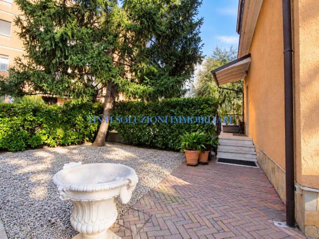 Villa in vendita a Brescia BS