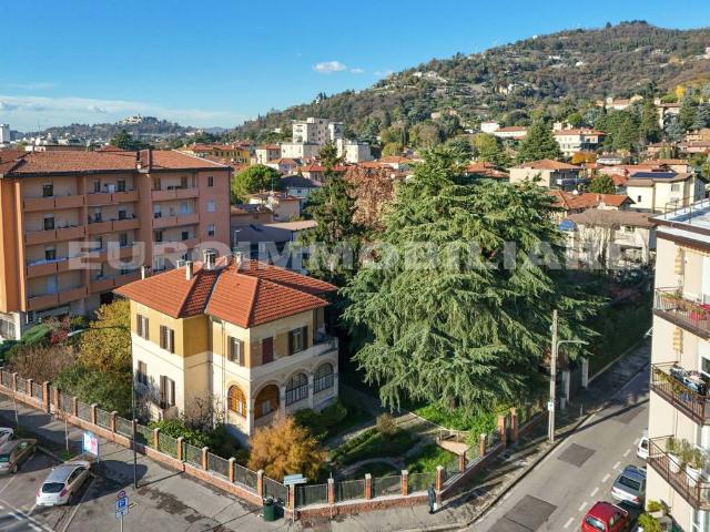 Villa in vendita a Brescia BS