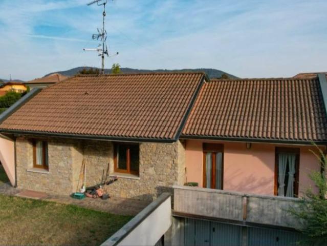 Villa in vendita a Brescia BS