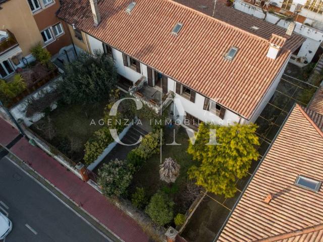 Villa in vendita a Brescia BS