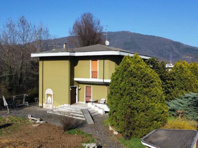 Villa in vendita a Brescia BS