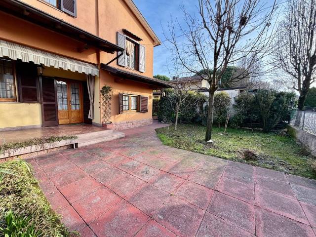 Villa in vendita a Brescia BS
