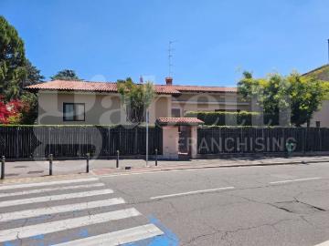 Villa in vendita a Brescia BS