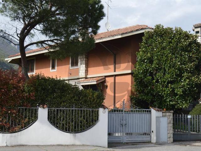 Villa in vendita a Brescia BS
