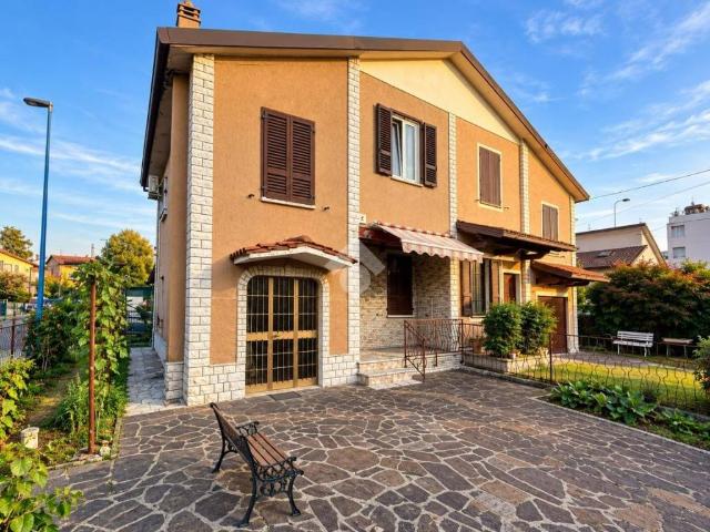 Villa in vendita a Brescia BS