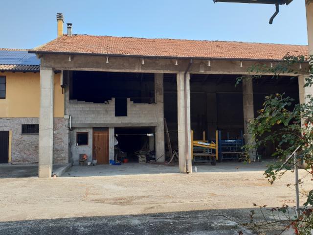 Villa in vendita a Bressana Bottarone