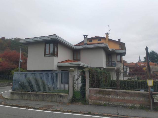 Villa in vendita a Briga Novarese NO