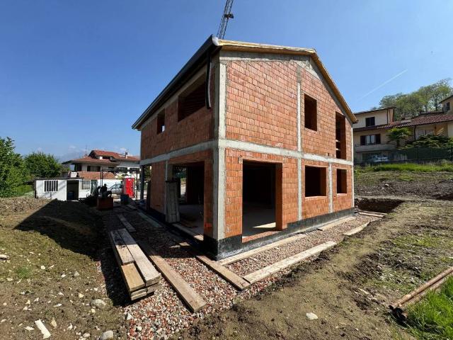 Villa in vendita a Brivio LC
