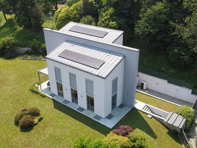 Villa in vendita a Brivio LC