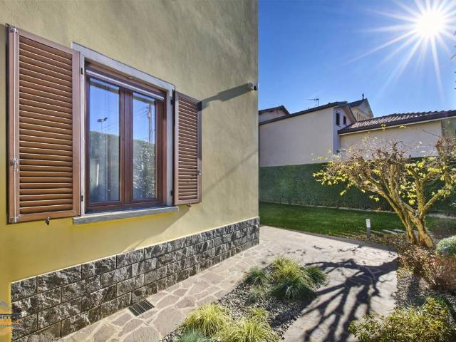 Villa in vendita a Brivio LC