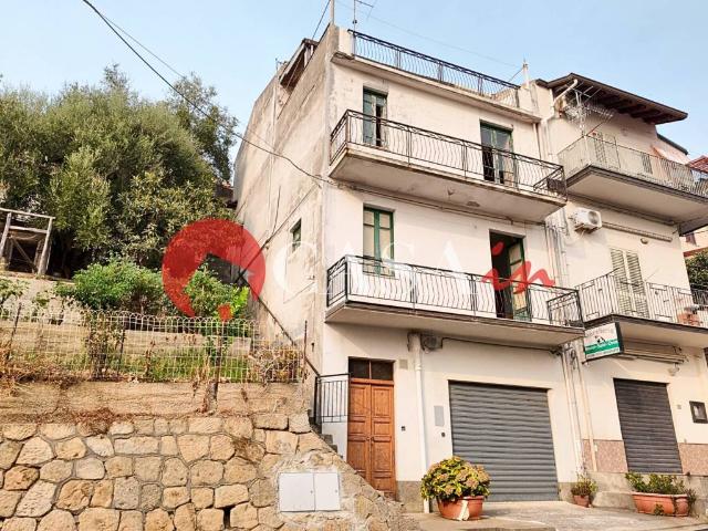 Villa in vendita a Brolo ME
