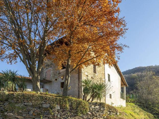 Villa in vendita a Brondello CN
