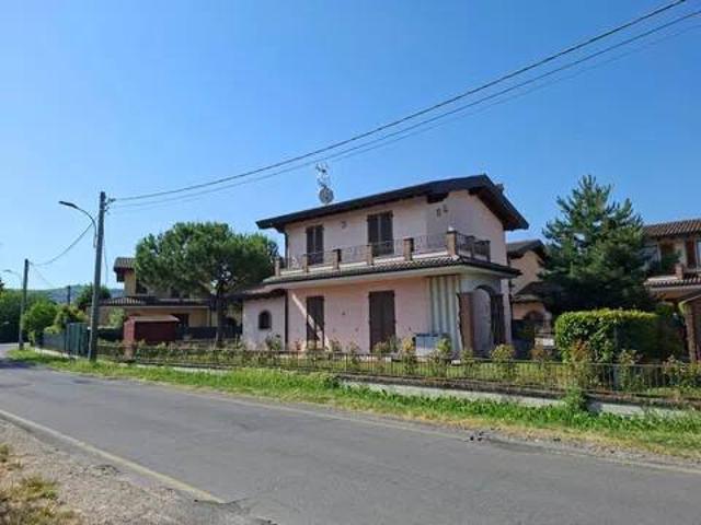 Villa in vendita a Broni PV