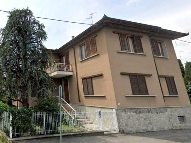Villa in vendita a Broni PV