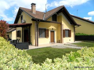 Villa in vendita a Buttigliera d'Asti AT