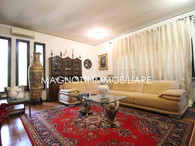 Villa in vendita a Buttrio UD