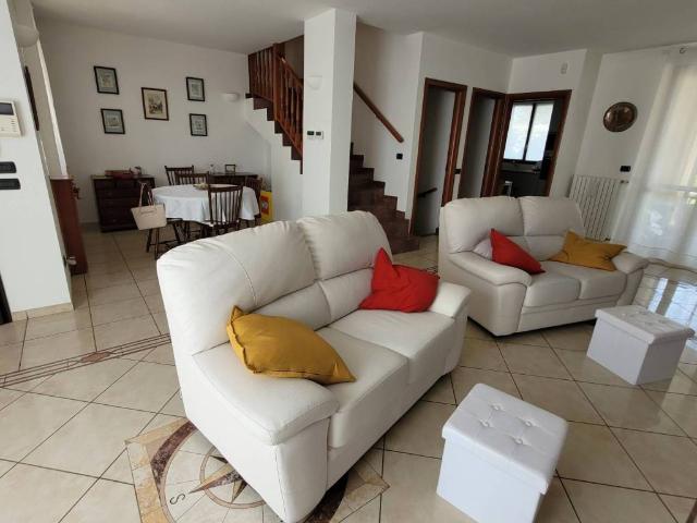 Villa in vendita a Buccinasco MI
