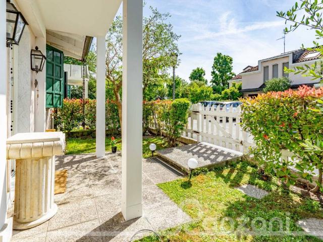 Villa in vendita a Buccinasco MI