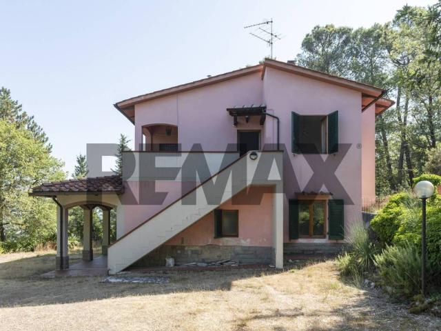 Villa in vendita a Bucine AR