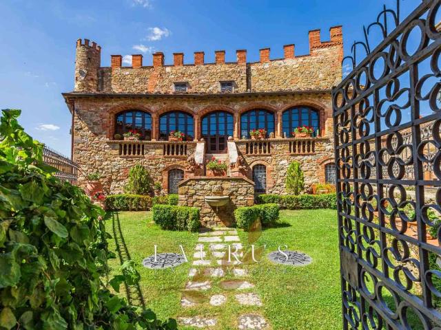 Villa in vendita a Bucine AR