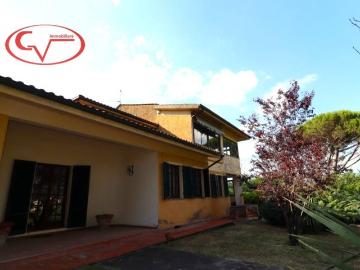 Villa in vendita a Bucine AR