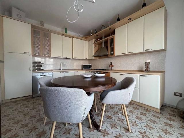 Villa in vendita a Buguggiate VA