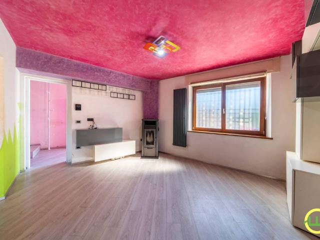 Villa in vendita a Buja UD