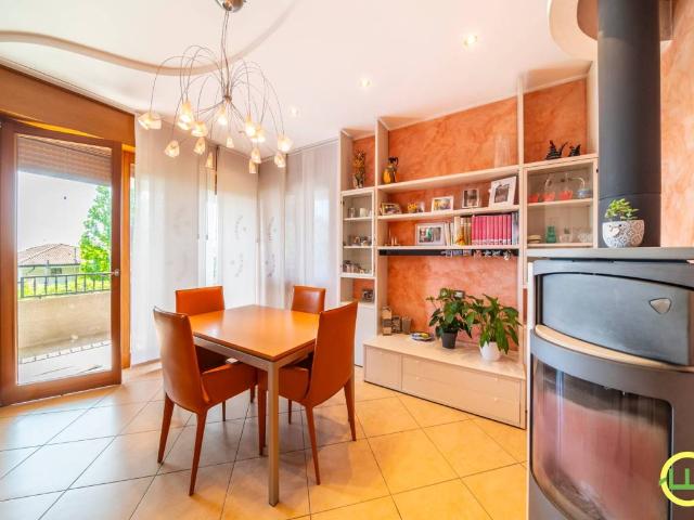 Villa in vendita a Buja UD