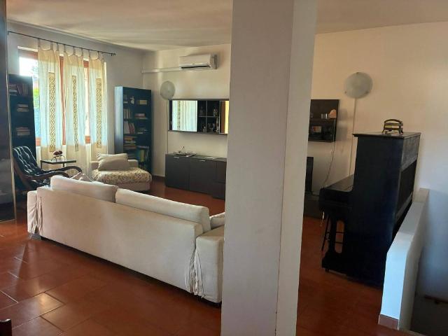Villa in vendita a Bulgarograsso CO
