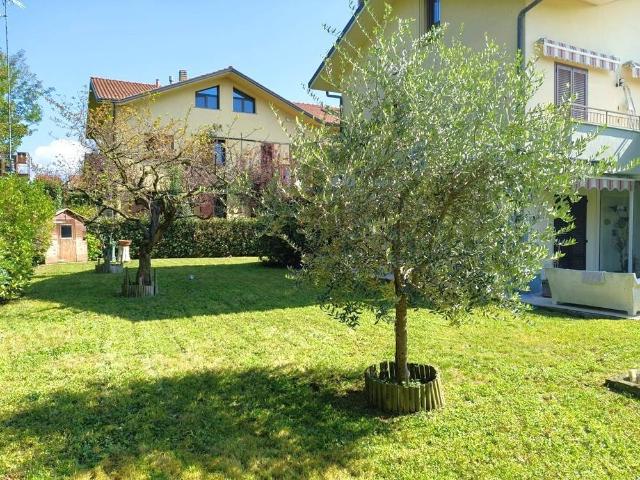 Villa in vendita a Bulgarograsso CO