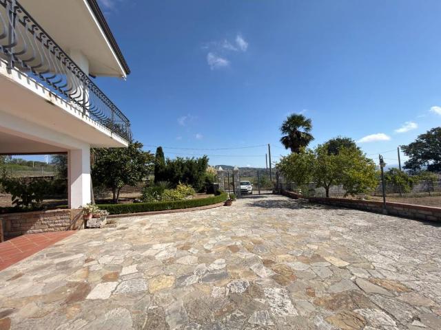 Villa in vendita a Buonalbergo BN
