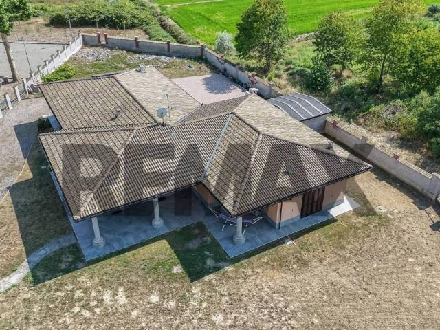 Villa in vendita a Buronzo VC