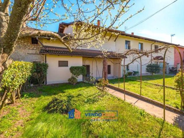 Villa in vendita a Busca
