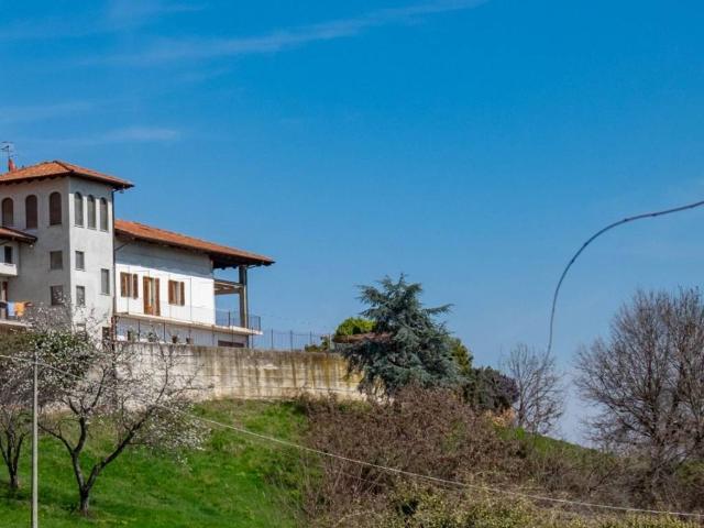 Villa in vendita a Busca CN