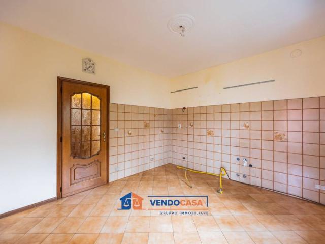 Villa in vendita a Busca CN