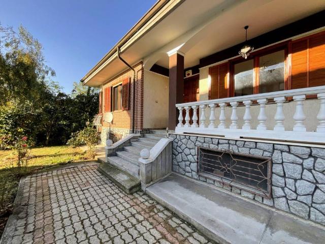 Villa in vendita a Busca CN