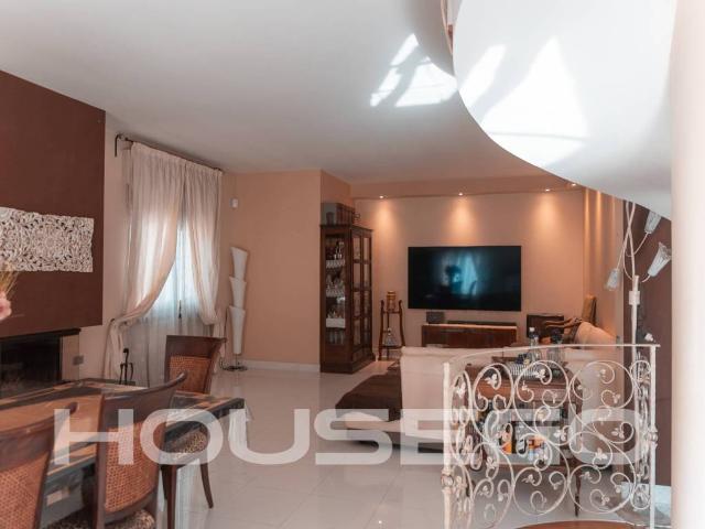 Villa in vendita a Busalla GE