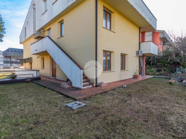 Villa in vendita a Bussolengo VR