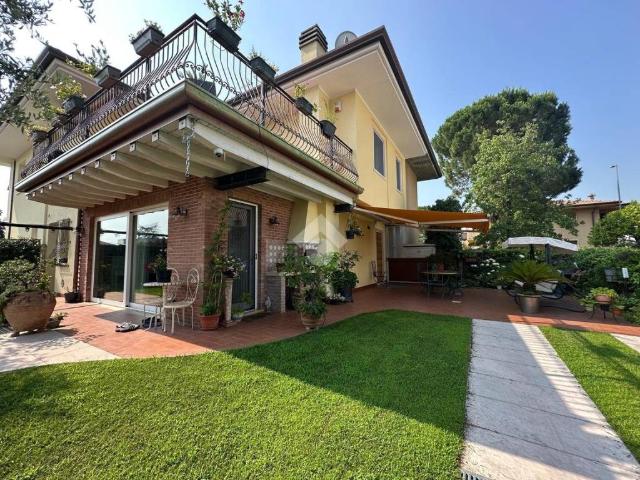 Villa in vendita a Bussolengo VR