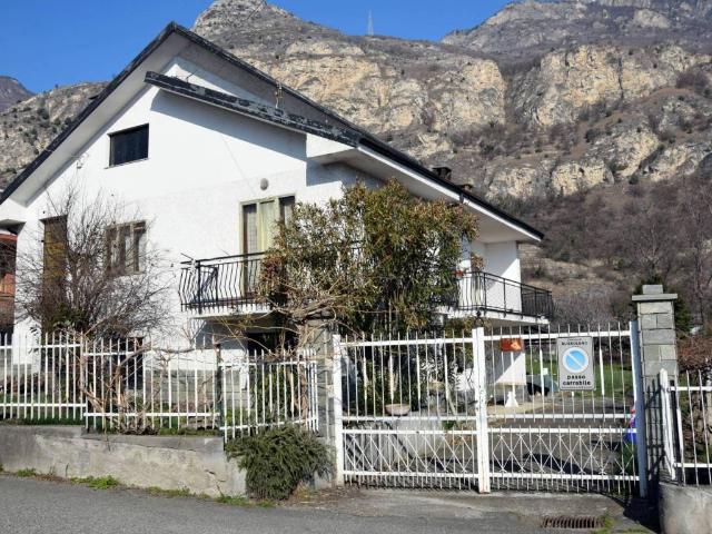 Villa in vendita a Bussoleno TO