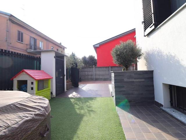 Villa in vendita a Busto Arsizio