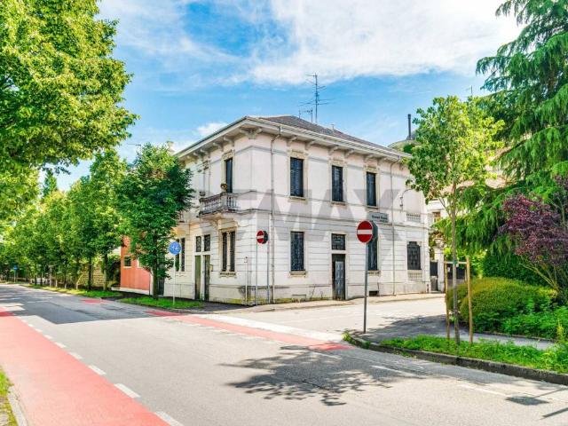 Villa in vendita a Busto Arsizio VA