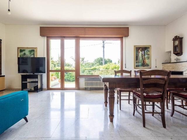 Villa in vendita a Busto Arsizio VA