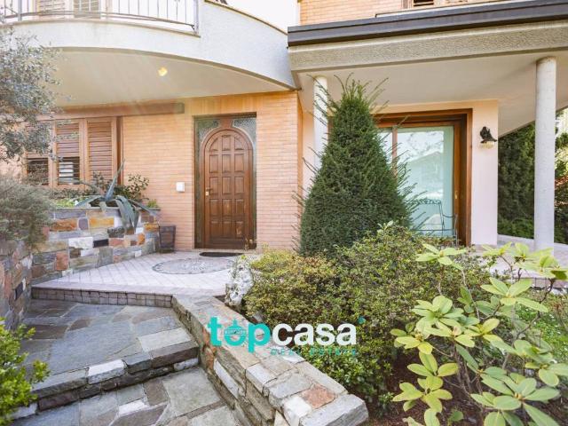 Villa in vendita a Busto Arsizio VA