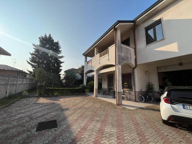 Villa in vendita a Busto Arsizio VA