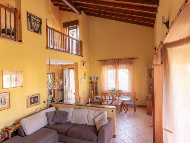 Villa in vendita a Busto Arsizio VA