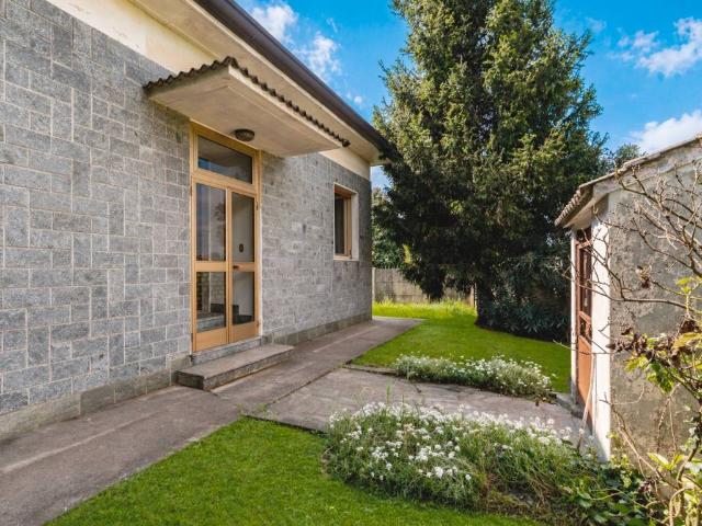 Villa in vendita a Busto Garolfo MI